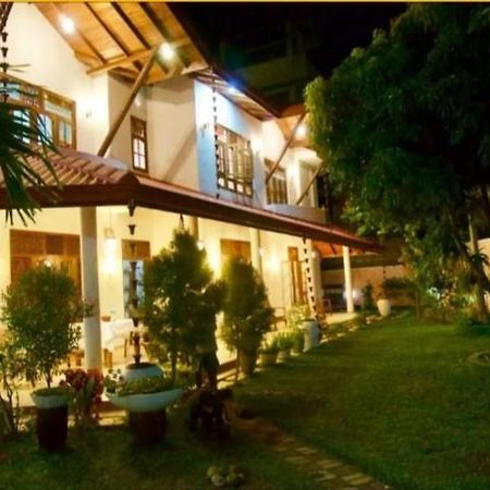 Sisil Villa Matara Buitenkant foto